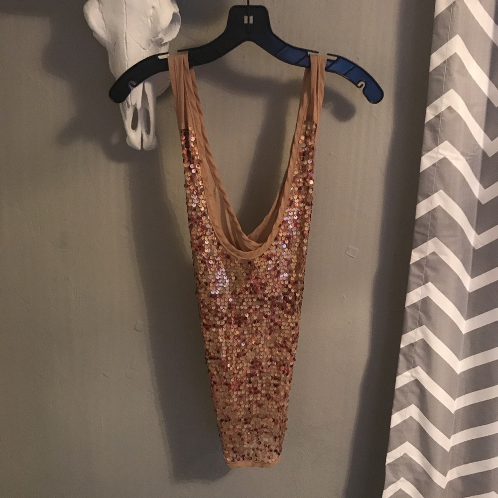 Tank top.